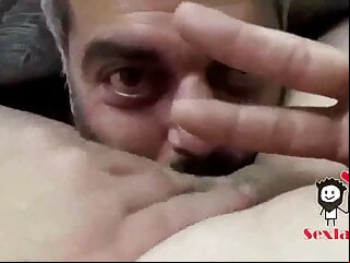 Iranian man licks the pussy of his girl